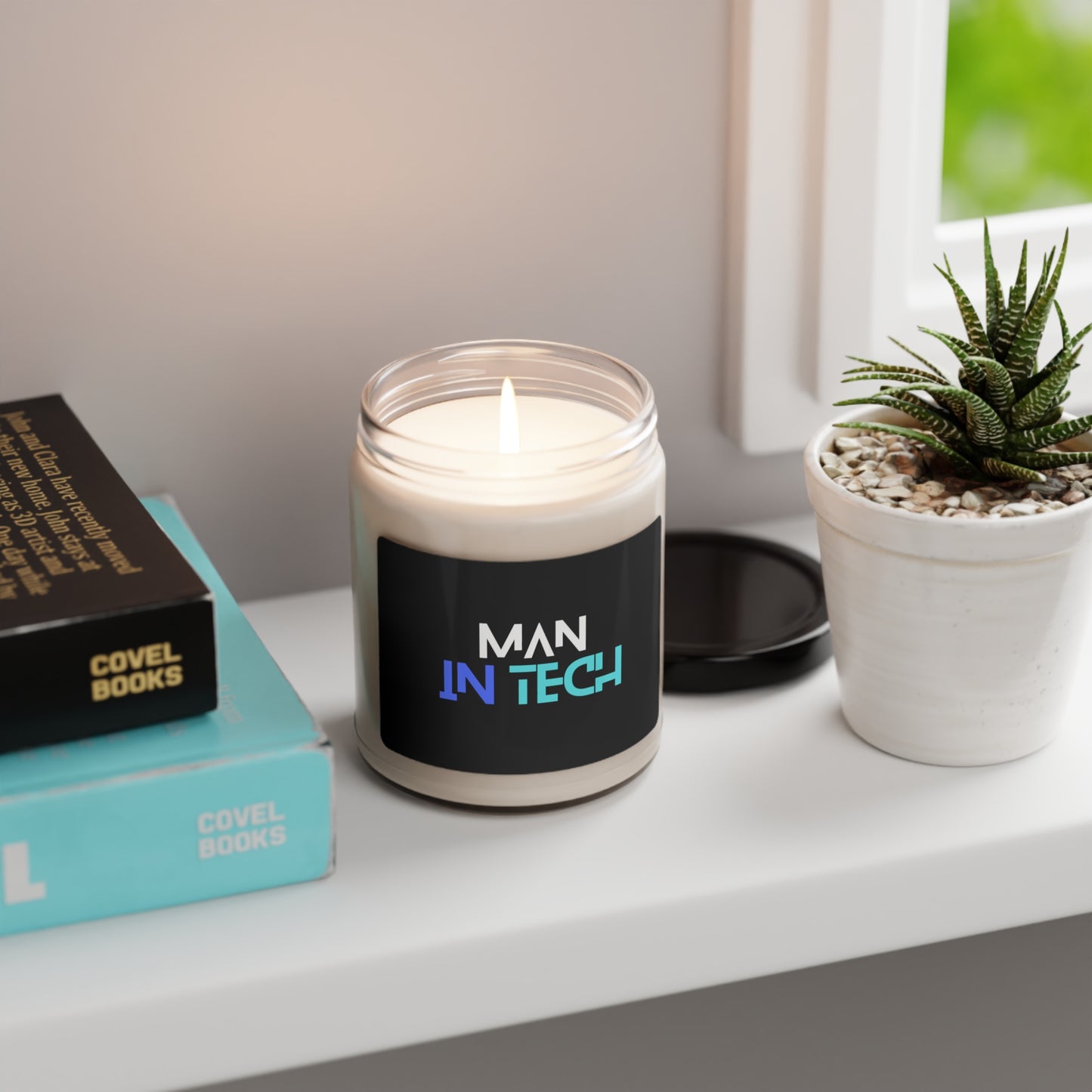 Man In Tech Scented Soy Candle, 9oz (Black)